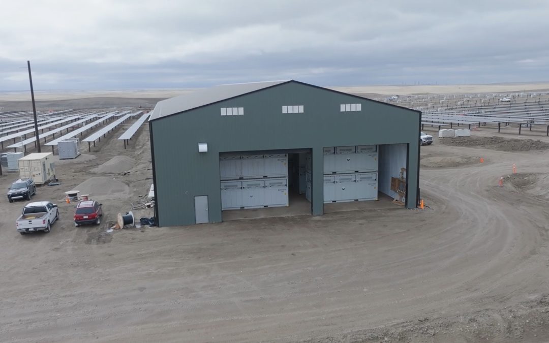 Canada’s Largest Solar-Powered Vanadium Flow Battery Installed in Alberta