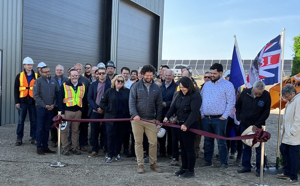 Invinity Motherwell 8.4 MWh Invinity Battery Goes Live in Canadian First / Invinity